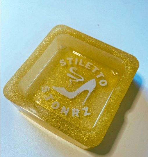 Square Stiletto Stonrz Resin Ashtray - Les Blvdiers